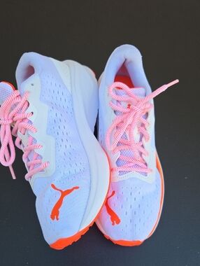 Puma Sneakers